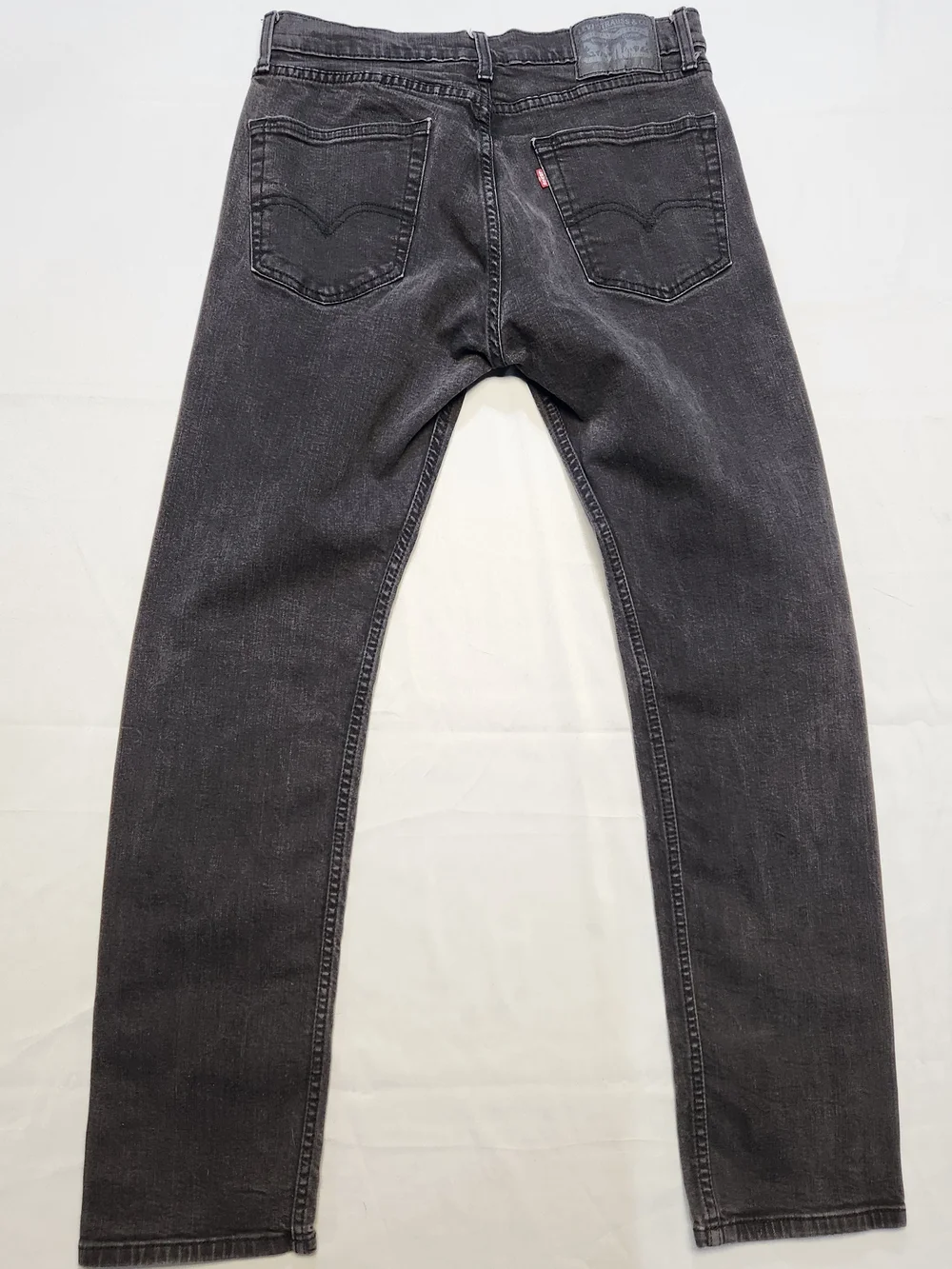 Levi's 505 Regular Fit 32x32 Straight Leg Black Jeans Dark Wash Actual 30x30 EUC